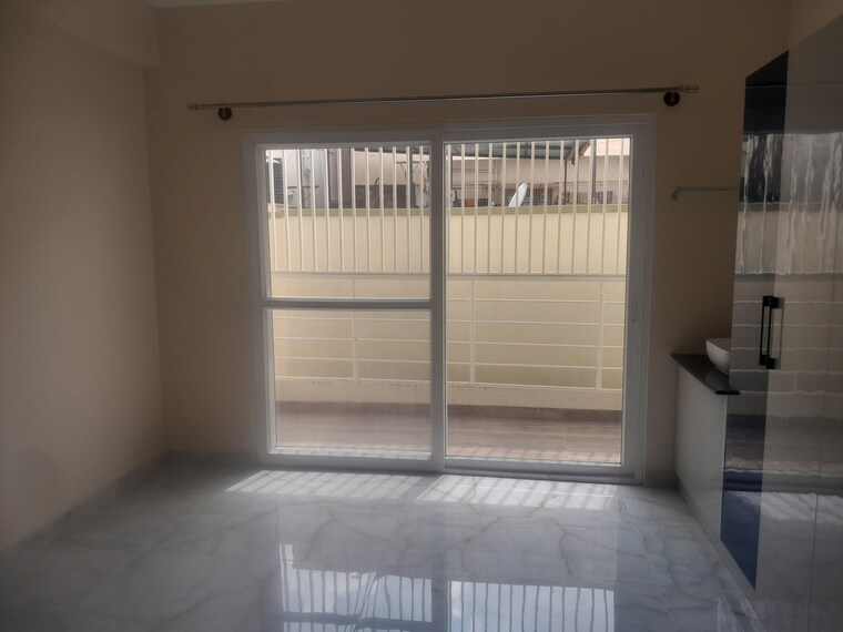 Room, nri layout 3 Bedroom 1800 Sq.Ft. Apartment In Nri Layout Bangalore 9527889