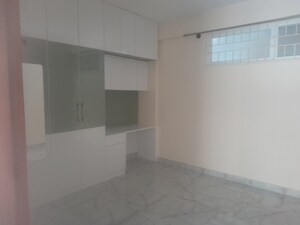 Room in 3 BHK Apartment at Nri Layout – for Rent