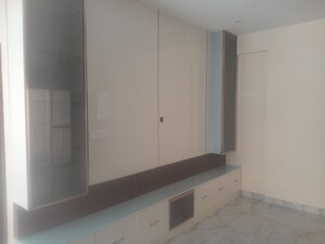 Room in 3 BHK Apartment at Nri Layout – for Rent