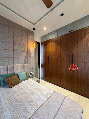 Furnished Amenities in 2 BHK Apartment at Lodha The Park, Worli – for Rent