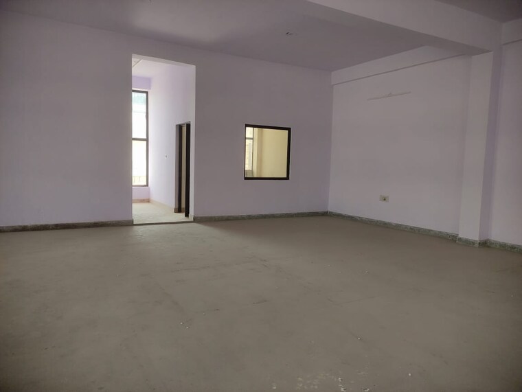 Room, site 4 sahibabad Commercial Warehouse 6000 Sq.Ft. In Site 4 Sahibabad Ghaziabad 9528127