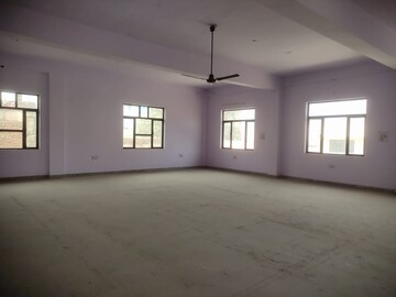 Room in  Warehouse at Site 4 Sahibabad – for Rent