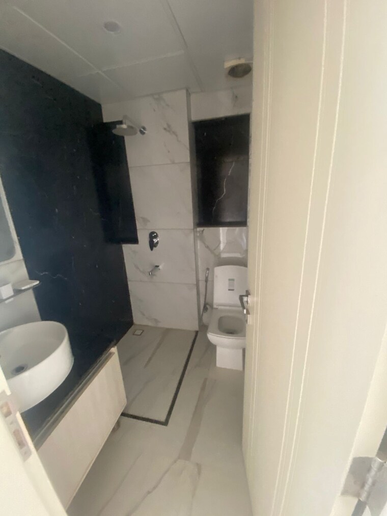 Attached Bathroom, central-park-flower-valley 2.5 Bedroom 1210 Sq.Ft. Builder Floor In Sohna Sector 33 Gurgaon 9528111