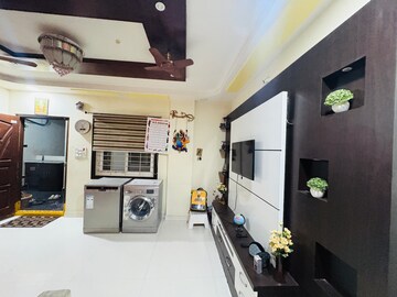 Parking in 2 BHK Builder Floor at Nallagandla – for Rent