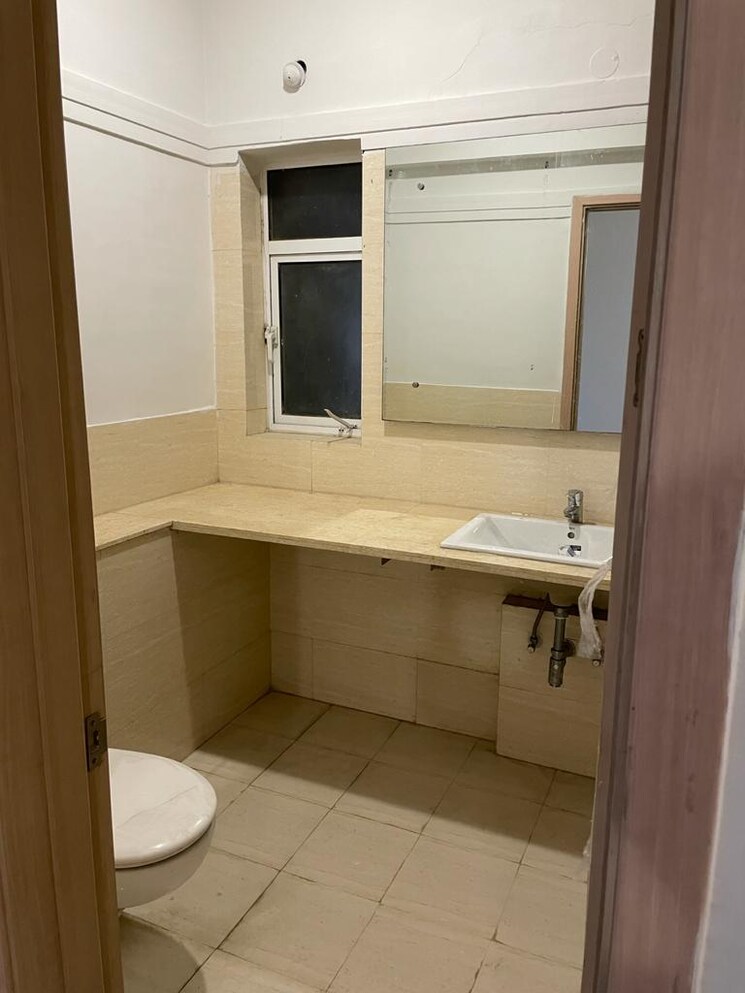 Bathroom, spaze-kalistaa 3.5 Bedroom 2700 Sq.Ft. Apartment In Sector 84 Gurgaon 9528126