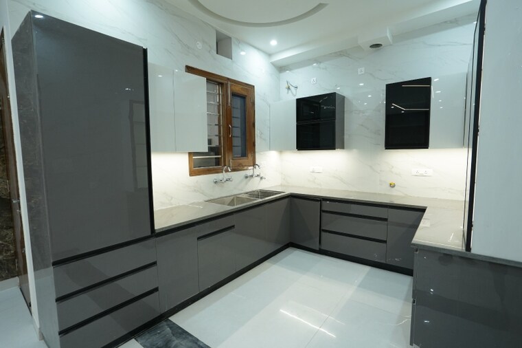 Kitchen, patiala road 6 Bedroom 242 Sq.Yd. Independent House In Patiala Road Zirakpur 9528256