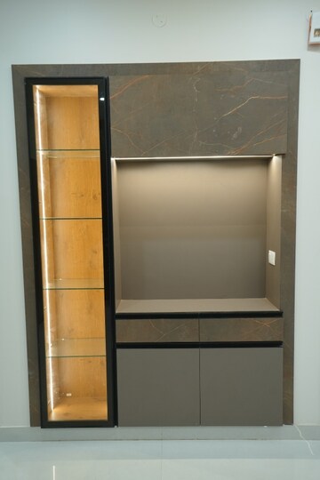 Furnished Amenities in 6 BHK Independent House at Patiala Road – for Sale