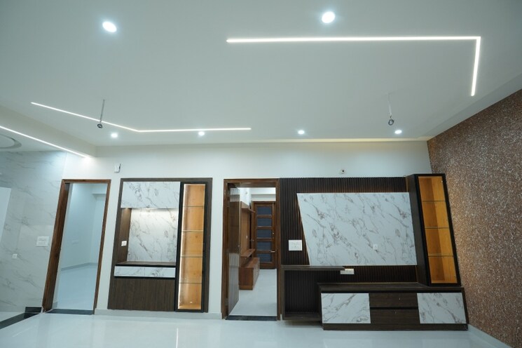 undefined, patiala road 6 Bedroom 242 Sq.Yd. Independent House In Patiala Road Zirakpur 9528256