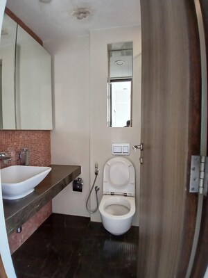 Bathroom in 4 BHK Apartment at Lodha The Park, Worli – for Rent