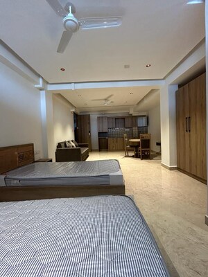 Bedroom in 1 BHK Apartment at Sindhi Colony Ulsoor, Halasuru – for Rent