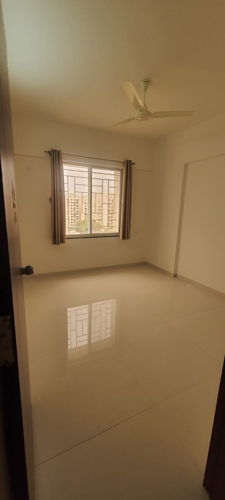 Room, rr-lunkad-66-avenue 3 Bedroom 1050 Sq.Ft. Apartment In Pimple Nilakh Pune 9528236