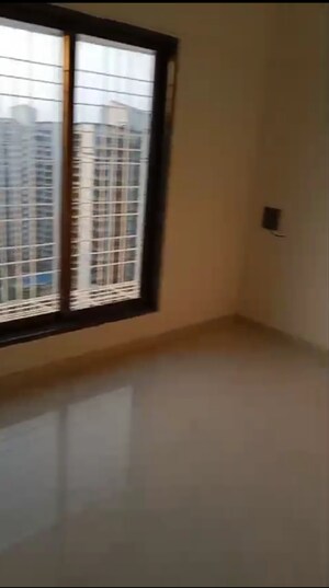 Room in 2 BHK Apartment at Neelyog Towers, Malad East – for Rent