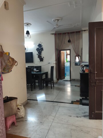 Living Room in 4 BHK Apartment at RWA Apartments Sector 53, Sector 53 – for Sale