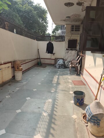  4 BHK Apartment at RWA Apartments Sector 53, Sector 53 – for Sale