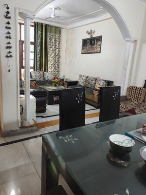 Living Room in 4 BHK Apartment at RWA Apartments Sector 53, Sector 53 – for Sale