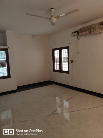 Room in 5 BHK Independent House at RJ Manor, Koramangala – for Rent
