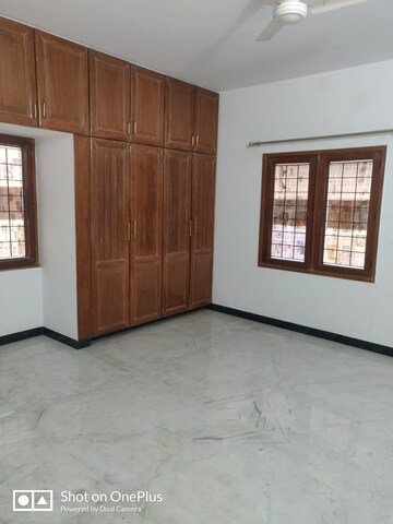 Room in 5 BHK Independent House at RJ Manor, Koramangala – for Rent