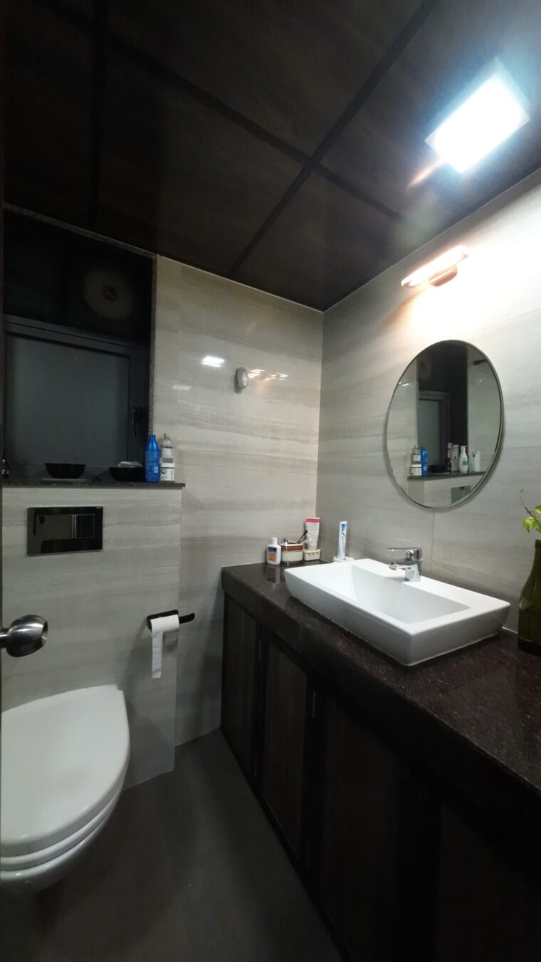 Bathroom, crescent-landmark 2 Bedroom 658 Sq.Ft. Apartment In Andheri East Mumbai 9528936