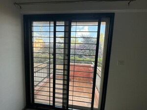 Room in 2 BHK Apartment at Bren Trillium, Hosa Road – for Sale