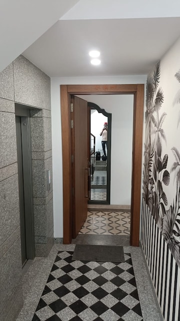 Building Lobby in 4 BHK Builder Floor at Safdarjung Development Area – for Rent