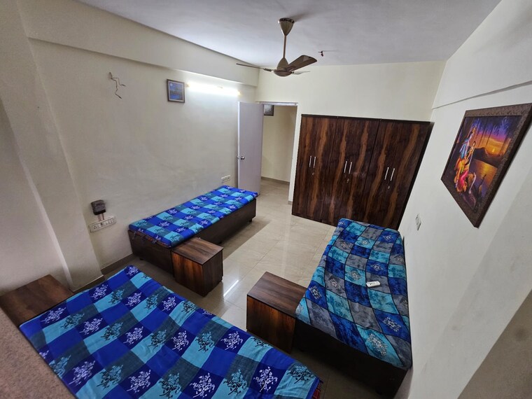 Room, borivali east Pg For Boys & Girls In Borivali East 9529341