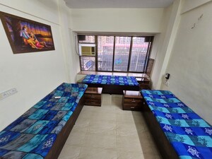 Room in  Pg at Borivali East – for Rent