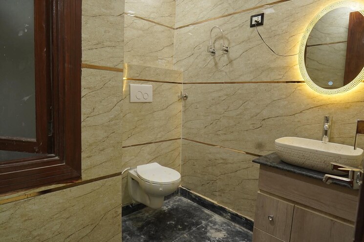 Bathroom, sa-homes-i 3.5 Bedroom 910 Sq.Ft. Builder Floor In Uttam Nagar Delhi 9528999