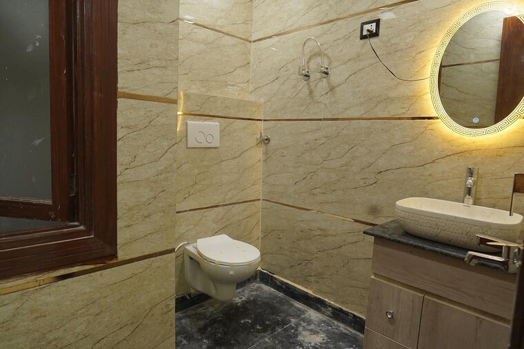Bathroom, sa-homes-i 3.5 Bedroom 910 Sq.Ft. Builder Floor In Uttam Nagar Delhi 9528999