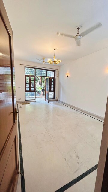 3 BHK Builder Floor For Rent in Shivalik Colony