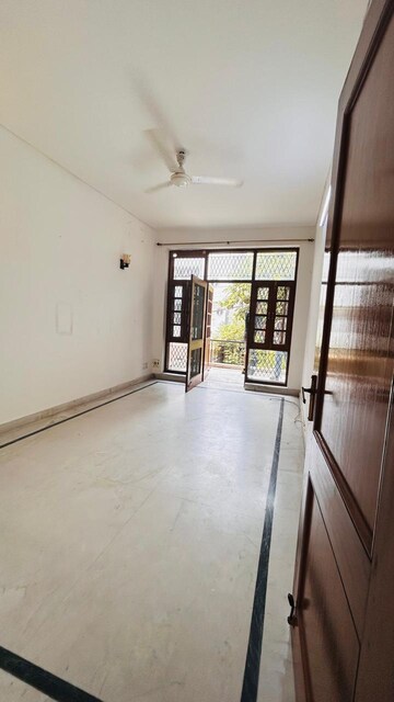 Balcony in 3 BHK Builder Floor at Shivalik Colony – for Rent