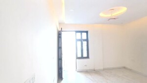Room in 4 BHK Builder Floor at Sector 2 – for Sale