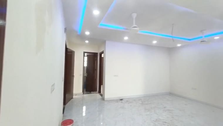 undefined, sector 2 4 Bedroom 250 Sq.Yd. Builder Floor In Sector 2 Faridabad 9529022