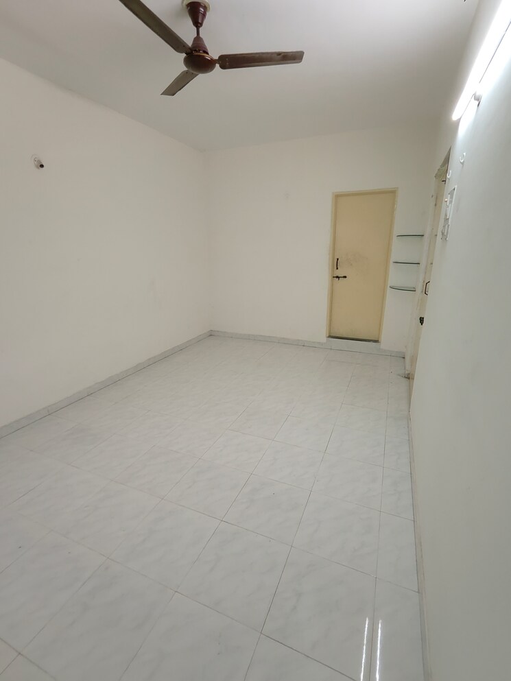 Room, wadgaon sheri 2.5 Bedroom 1100 Sq.Ft. Apartment In Wadgaon Sheri Pune 9529030