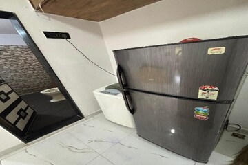 Furnished Amenities in 3 BHK Builder Floor at Malviya Nagar – for Sale