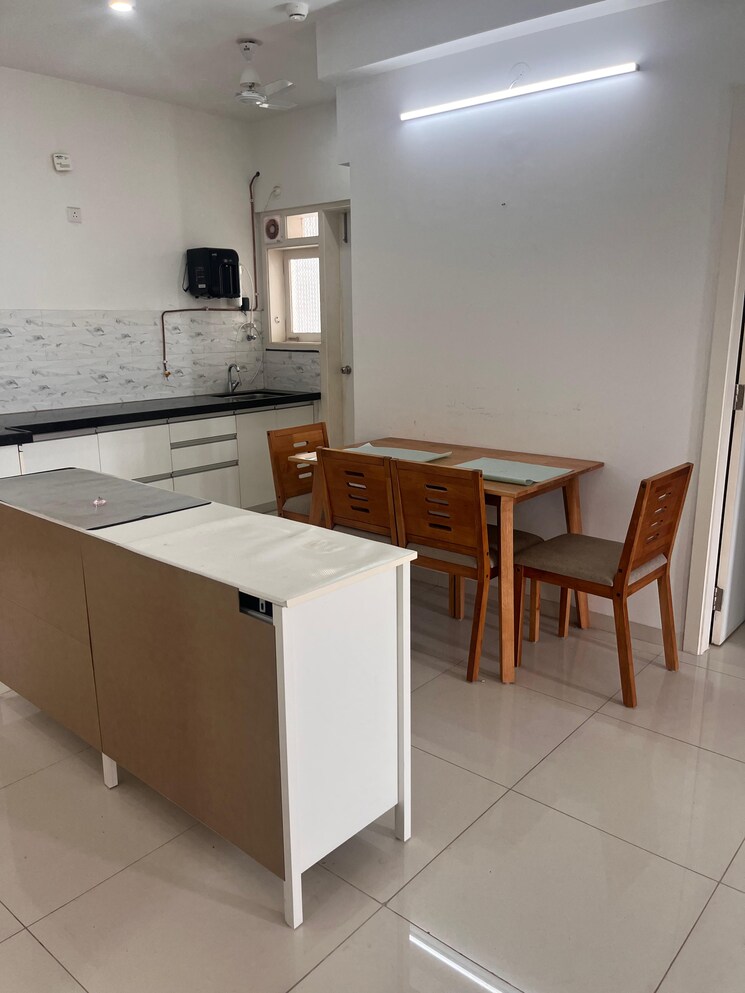 Kitchen, amanora-gold-towers 2 Bedroom 614 Sq.Ft. Apartment In Hadapsar Pune 9529061