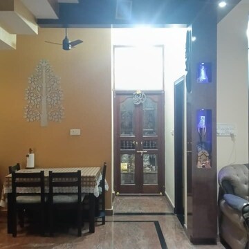 Living Room in 5 BHK Independent House at Benson Town – for Sale