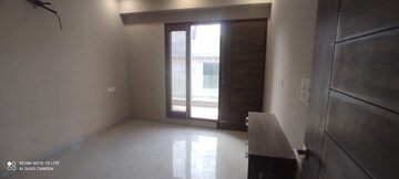 Room in 3 BHK Builder Floor at Guru Nanak Enclave, Dhakoli – for Sale