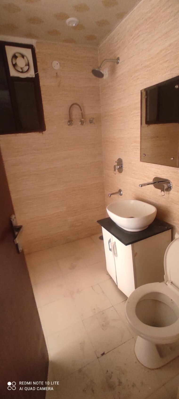 Bathroom, guru-nanak-enclave 3 Bedroom 1450 Sq.Ft. Builder Floor In Dhakoli Zirakpur 9529084