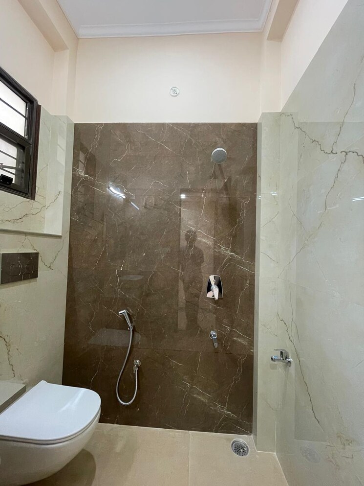 Bathroom, arsha-madhav-greens 3 Bedroom 1650 Sq.Ft. Villa In Gomti Nagar Lucknow 9529097