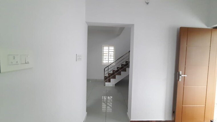 Room, vyttila 3 Bedroom 1250 Sq.Ft. Independent House In Vyttila Kochi 9529142