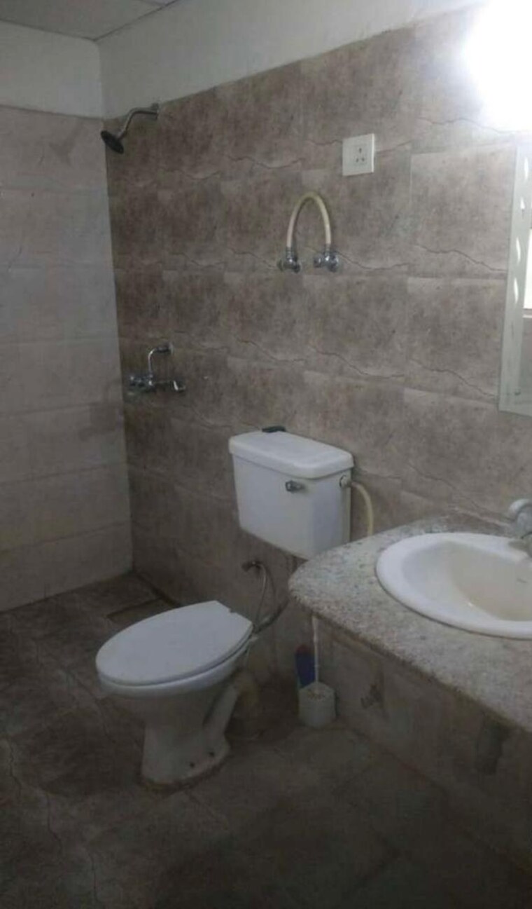 Bathroom, sector 20 4 Bedroom 2300 Sq.Ft. Apartment In Sector 20 Panchkula 9529161