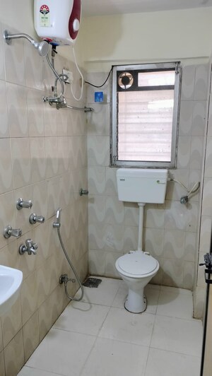 Bathroom in 2 BHK Apartment at Mayur Plaza Marol, Marol – for Rent