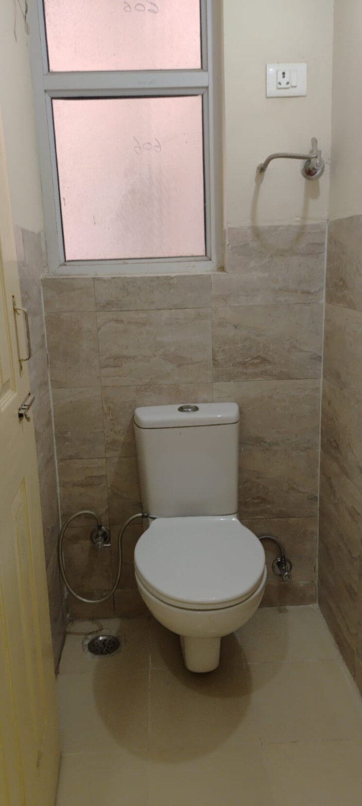 Bathroom, wave-dream-homes 1 Bedroom 578 Sq.Ft. Apartment In Wave City Ghaziabad 9529170