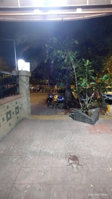  Shop – Exterior View View at Kandivali West - for Rent