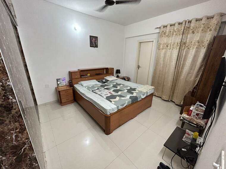 Team Area, tulip-violet 3 Bedroom 1578 Sq.Ft. Apartment In Sector 69 Gurgaon 9529183