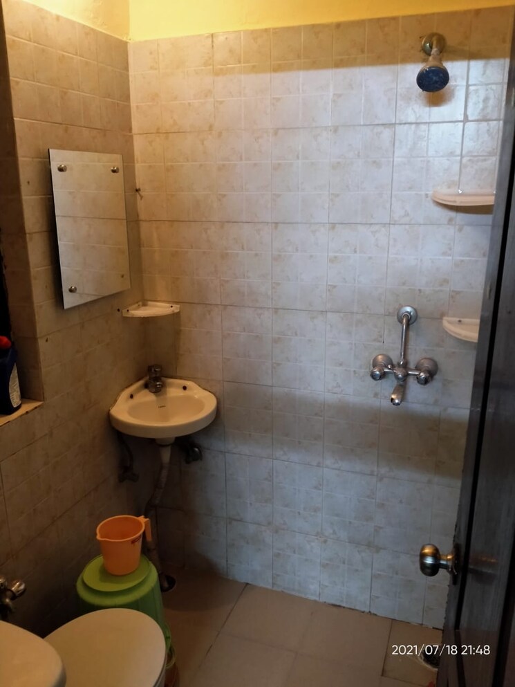 Bathroom, vip road 1 Bedroom 75 Sq.Yd. Apartment In Vip Road Zirakpur 9529208