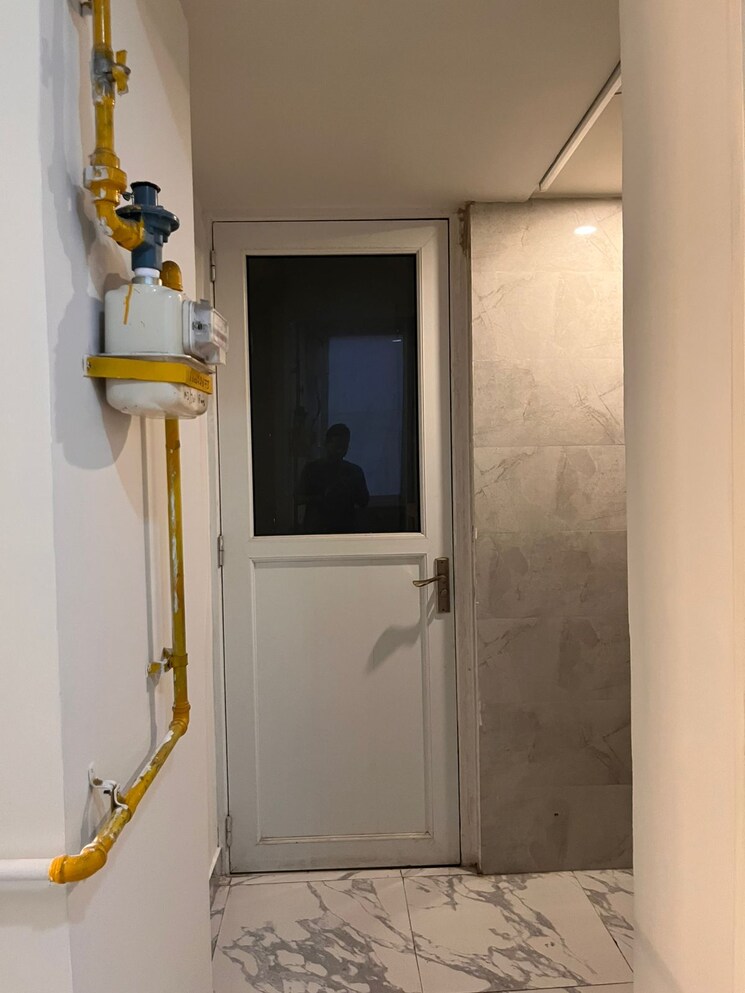 Bathroom, paras-irene 3.5 Bedroom 2150 Sq.Ft. Apartment In Sector 70a Gurgaon 9529223