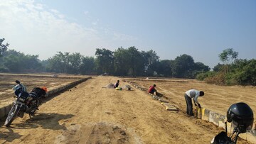 Plot Area in  Plot at Mohanlalganj – for Sale