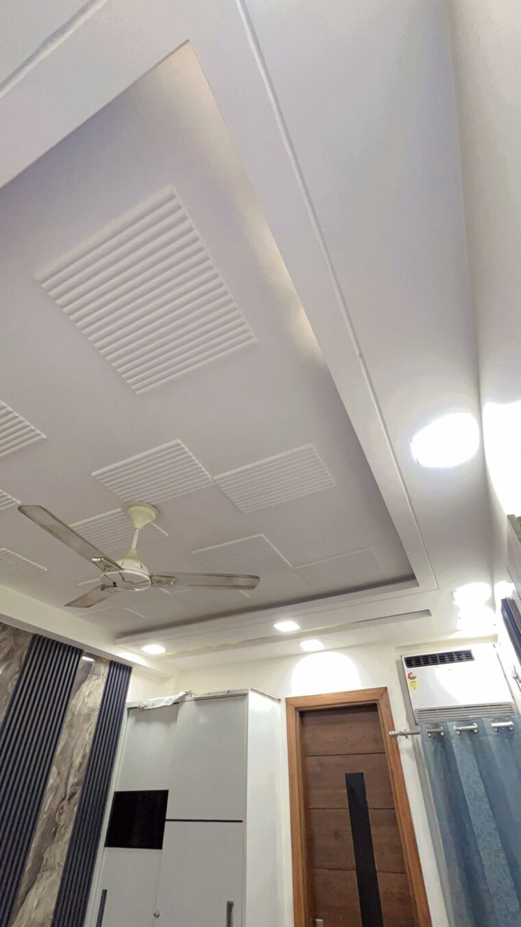 undefined, uttam nagar 3 Bedroom 100 Sq.Yd. Builder Floor In Uttam Nagar Delhi 9529241