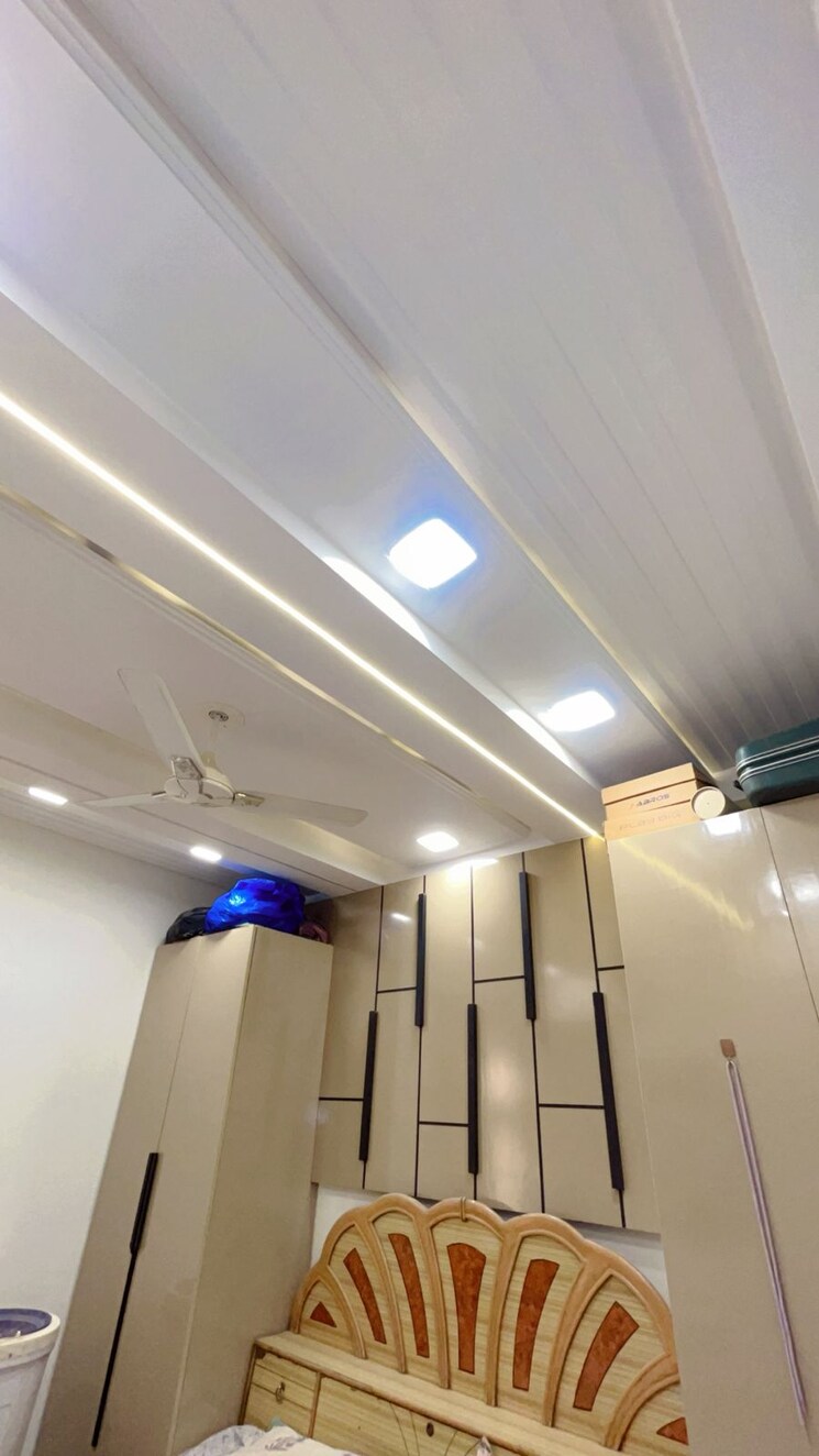 undefined, uttam nagar 3 Bedroom 100 Sq.Yd. Builder Floor In Uttam Nagar Delhi 9529241